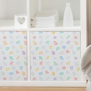 Möbelfolie Kinderzimmer - Kinderzimmer-Lernmuster mit bunten Sternzeichen Symbolen