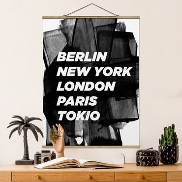 Stoffbild mit Posterleisten - Berlin New York London - Hochformat 3:4