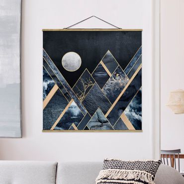 Stoffbild mit Posterleisten - Elisabeth Fredriksson - Goldener Mond abstrakte schwarze Berge - Quadrat 1:1
