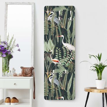 Knagerække træpanel - Flamingos And Storks With Plants On Green