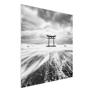 Forex Fine Art Print - Japanisches Torii im Meer - Quadrat 1:1