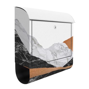 Briefkasten - Landschaft in Marmor und Kupfer