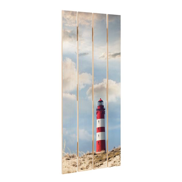Prints på træ Lighthouse Between Dunes