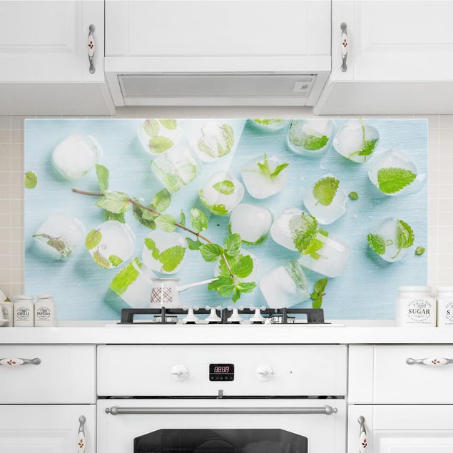 køkken dekorationer Ice Cubes With Mint Leaves
