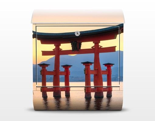 Postkasser Torii At Itsukushima
