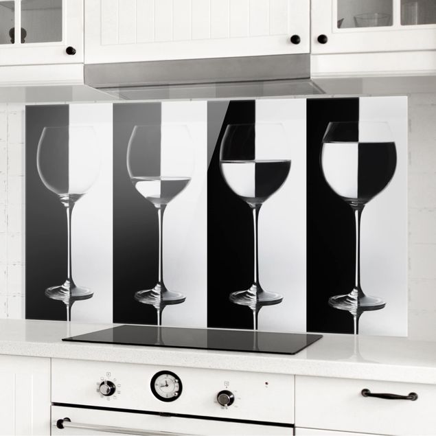 køkken dekorationer Wine Glasses In Black & White