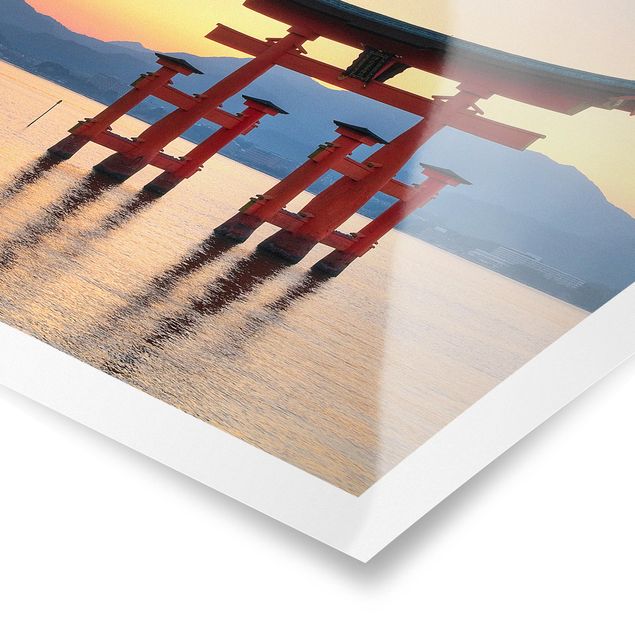 Plakater arkitektur og skyline Torii At Itsukushima