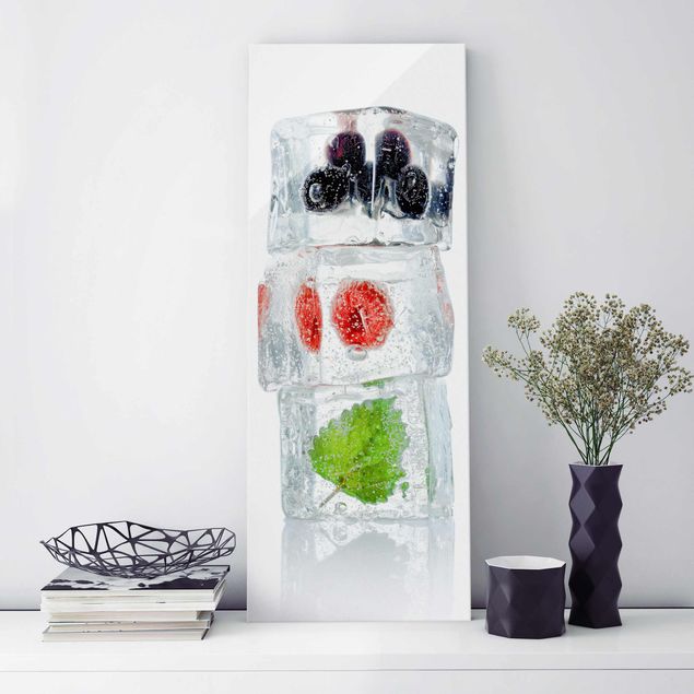 Billeder frugt Raspberry lemon balm and blueberries in ice cube