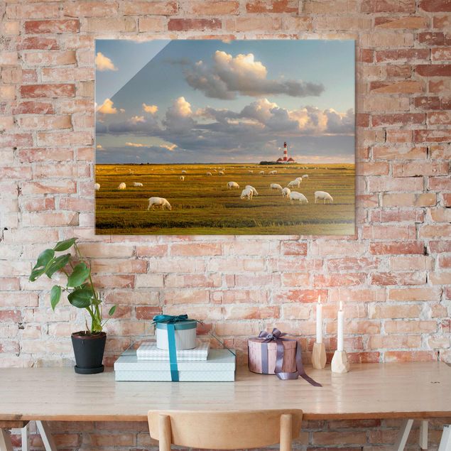 Glasbilleder landskaber North Sea Lighthouse With Flock Of Sheep