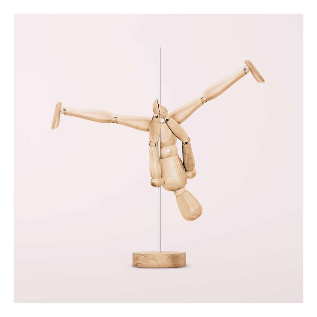 Billeder moderne Pole Dance With Wooden Figure