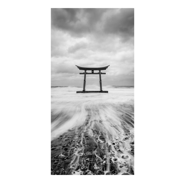 Billeder på lærred sort og hvid Japanese Torii In The Ocean