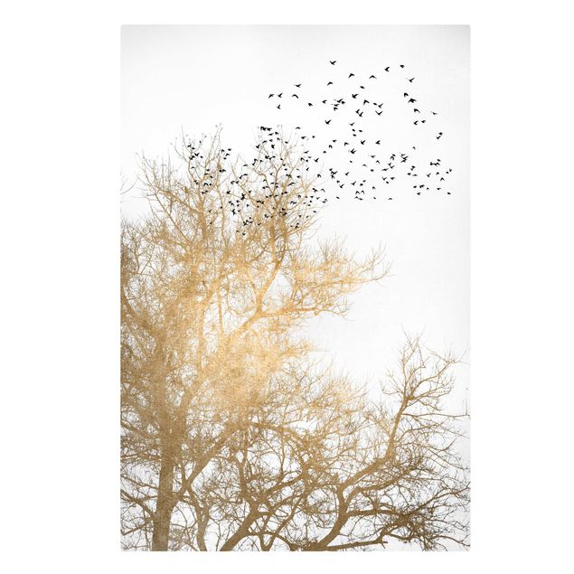 Billeder på lærred kunsttryk Flock Of Birds In Front Of Golden Tree