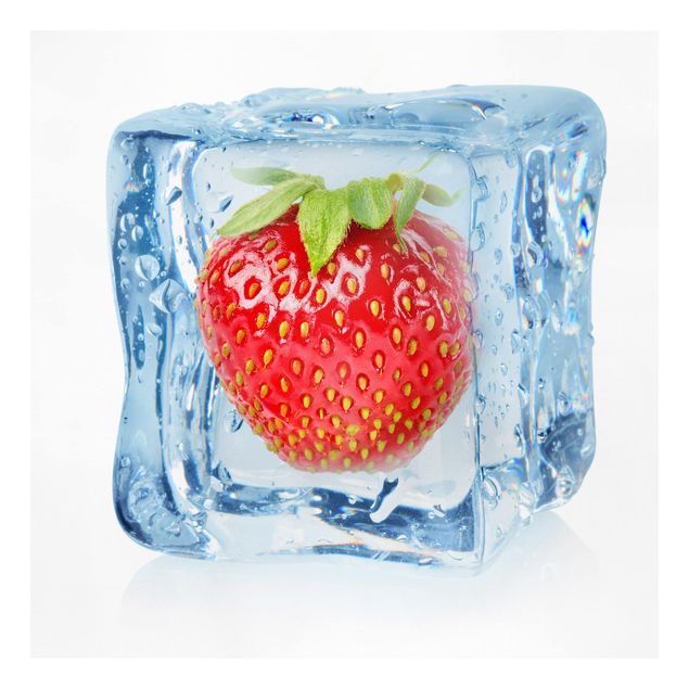Billeder på lærred grøntsager og frukt Strawberry In Ice Cube