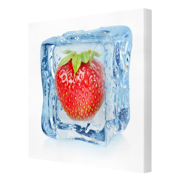 Billeder Strawberry In Ice Cube
