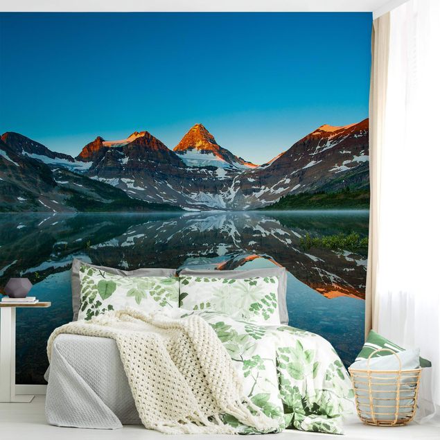 Fototapet landskaber Mountain Landscape At Lake Magog In Canada