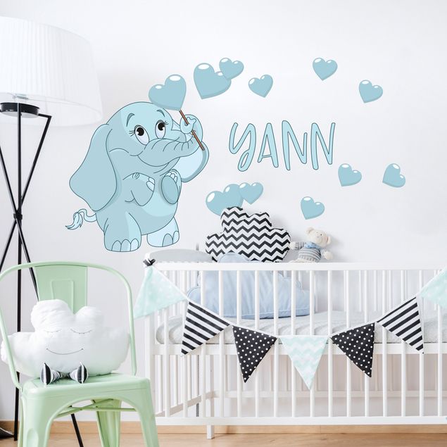 Wallstickers ordsprog Blue baby elephant with many hearts