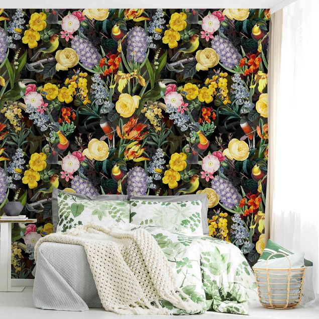 Tapet med mønster Flowers With Colourful Tropical Birds