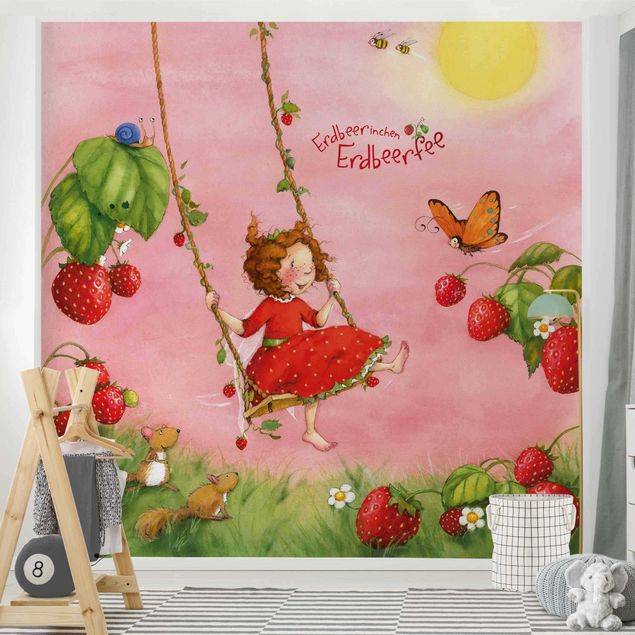 Fototapet lyserød Little Strawberry Strawberry Fairy - Tree Swing