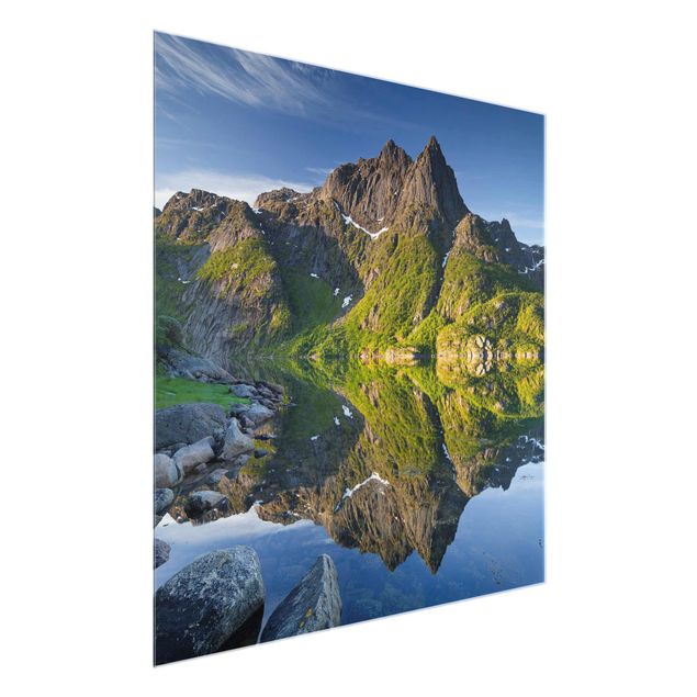 Billeder bjerge Mountain Landscape With Water Reflection In Norway