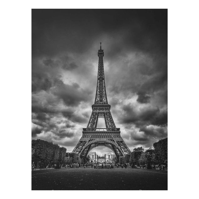 Glasbilleder sort og hvid Eiffel Tower In Front Of Clouds In Black And White