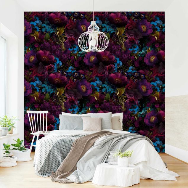 Moderne tapet Purple Blossoms With Blue Flowers