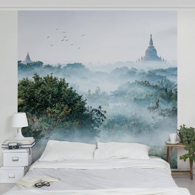 Fototapet landskaber Morning Fog Over The Jungle Of Bagan