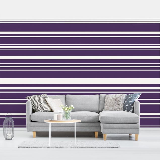 Tapet strimler Stripes On Purple Backdrop
