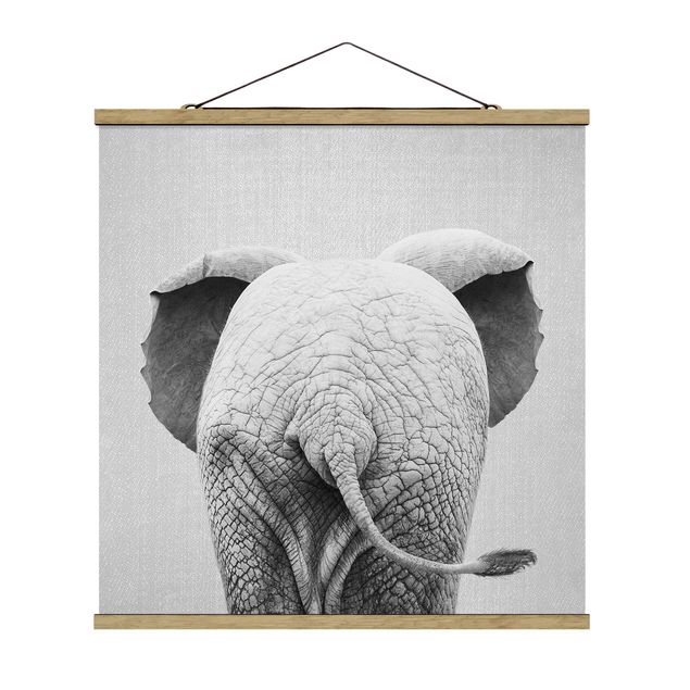 Plakater dyr Baby Elephant From Behind Black And White