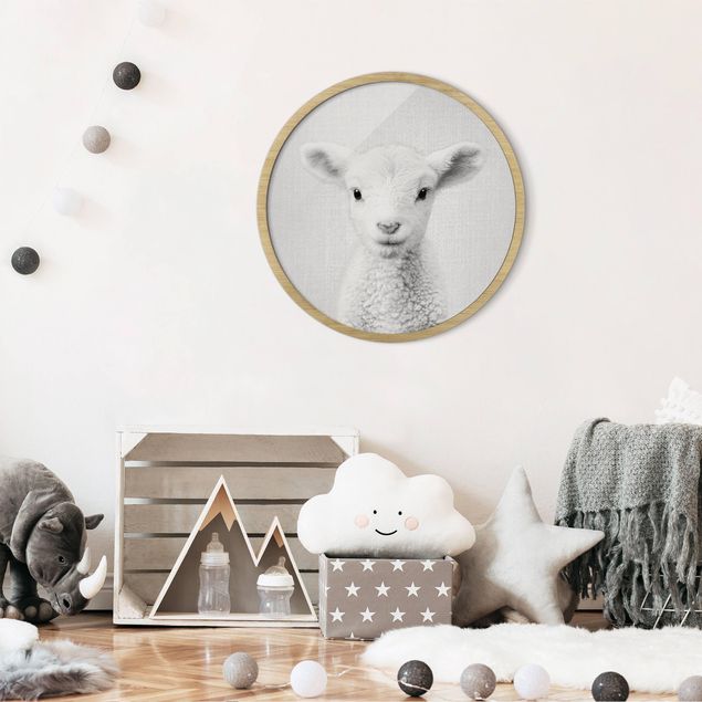 Indrammede plakater dyr Baby Lamb Lina Black And White