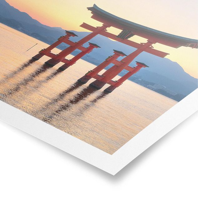 Plakater arkitektur og skyline Torii At Itsukushima
