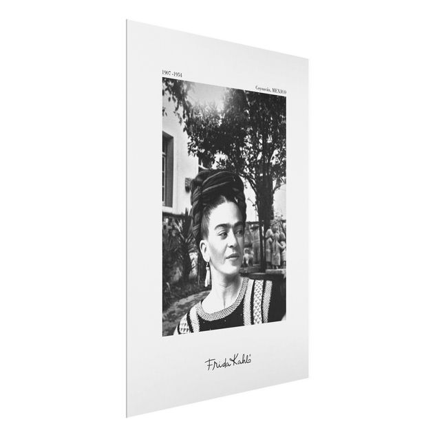 Billeder sort og hvid Frida Kahlo Photograph Portrait In The Garden