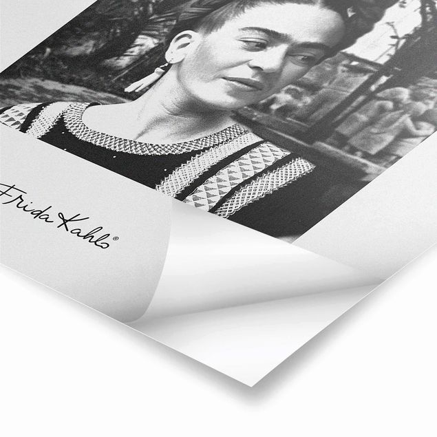 Plakater Frida Kahlo Photograph Portrait In The Garden