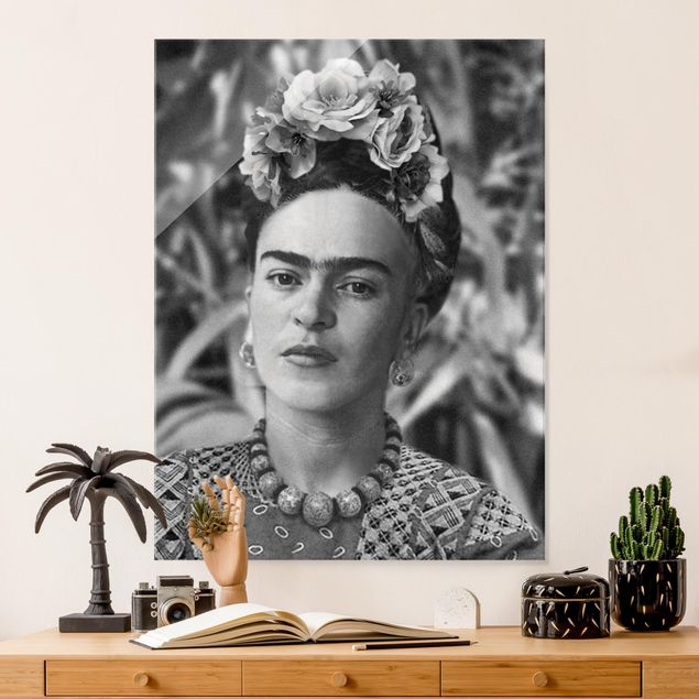Glasbilleder sort og hvid Frida Kahlo Photograph Portrait With Flower Crown