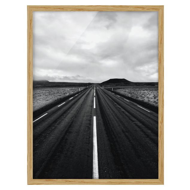 Indrammede plakater landskaber Straight Road In Iceland