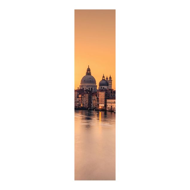 Panelgardiner arkitektur og skyline Golden Venice