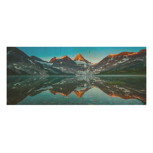 Prints på træ landskaber Mountain Landscape At Lake Magog In Canada