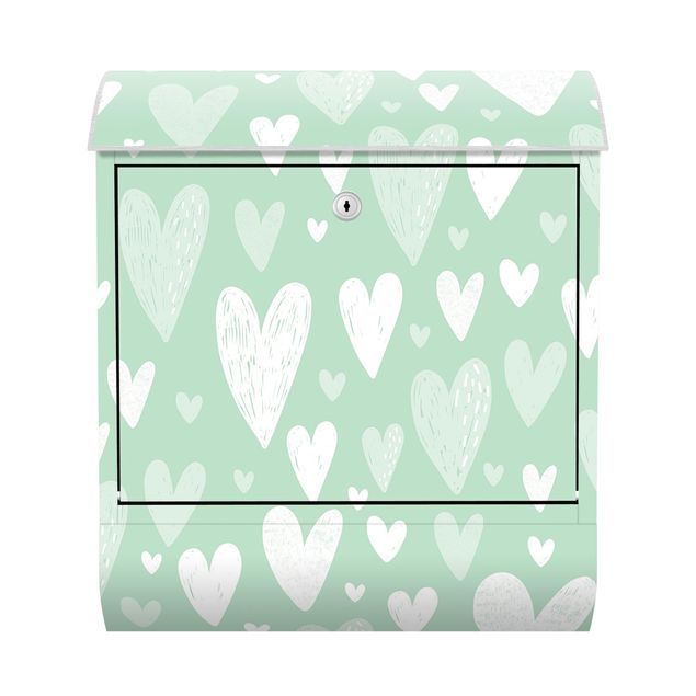 Postkasser Small And Big Drawn White Hearts On Green