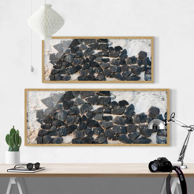 Billeder Wall With Black Stones