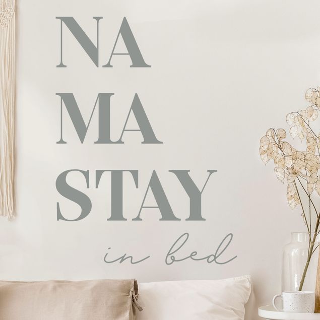 Wallstickers ordsprog Namastay In Bed