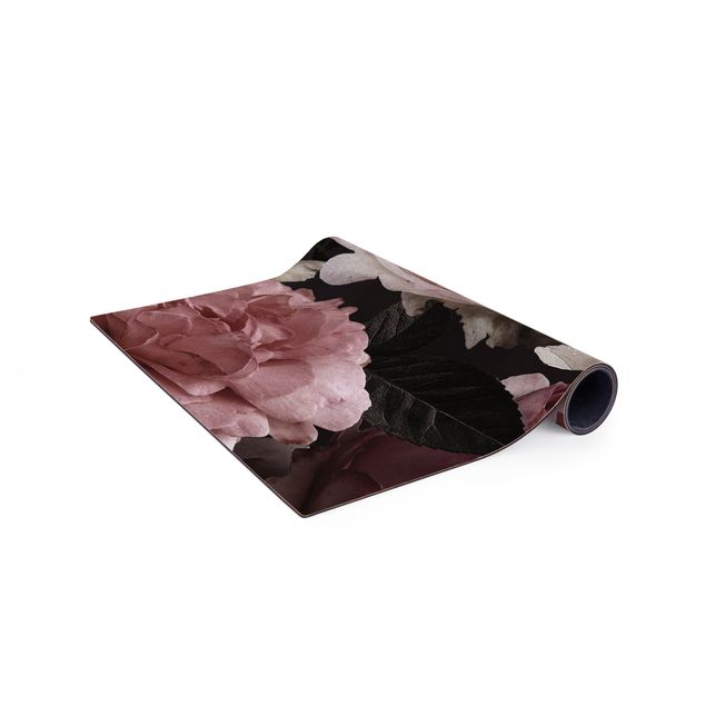 gulvtæppe under spisebord Pink Flowers On Black Vintage