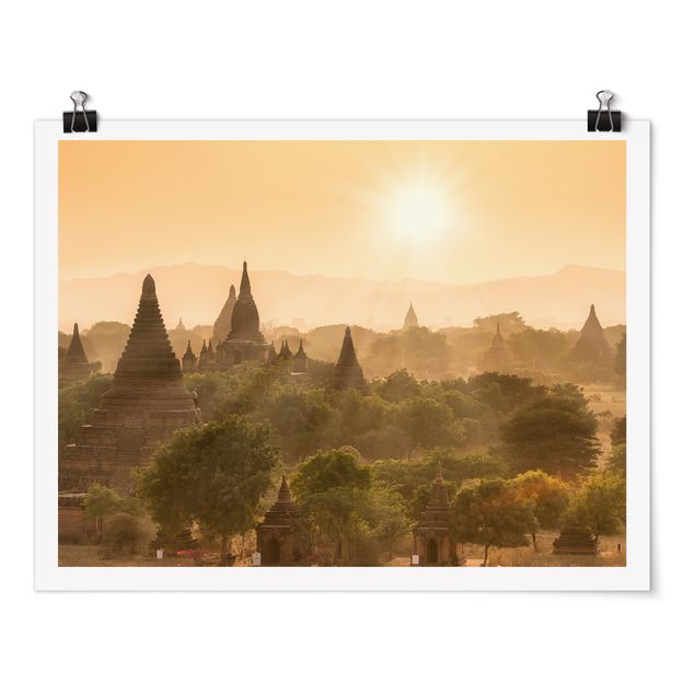 Plakater arkitektur og skyline Sun Setting Over Bagan