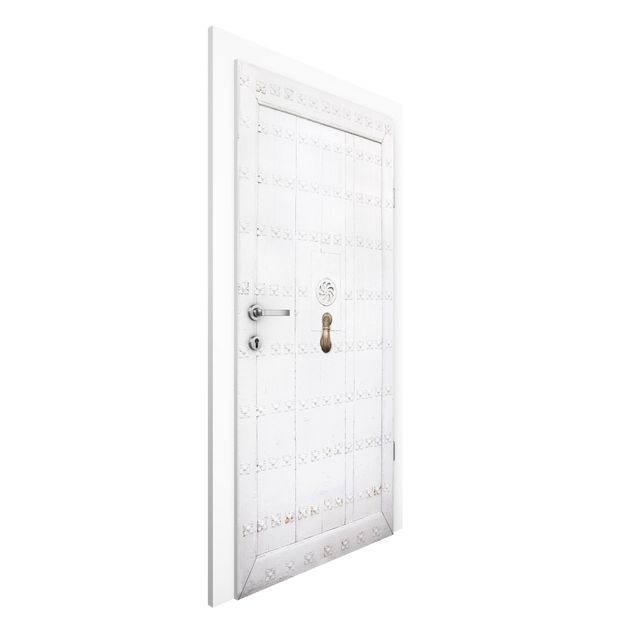 Dørtapet trælook Mediterranean White Wooden Door With Ornate Fittings