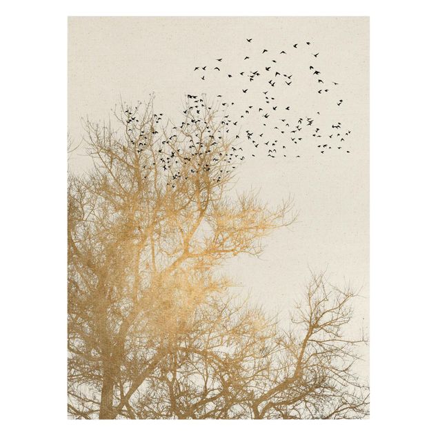 Billeder på lærred kunsttryk Flock Of Birds In Front Of Golden Tree
